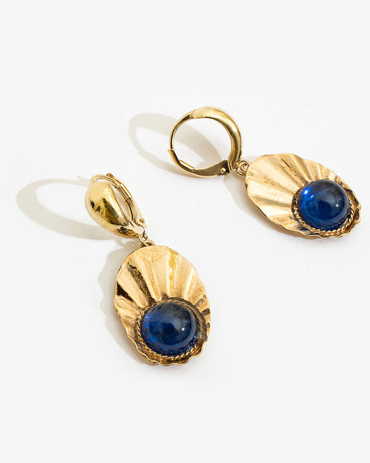 CROWN SHELL EARRINGS WITH BLUE ZIRCONS