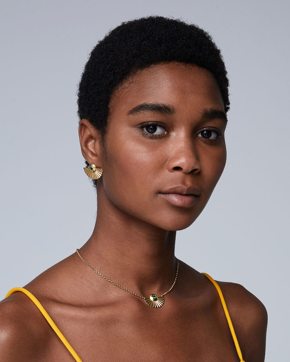 MOONSHELL NECKLACE