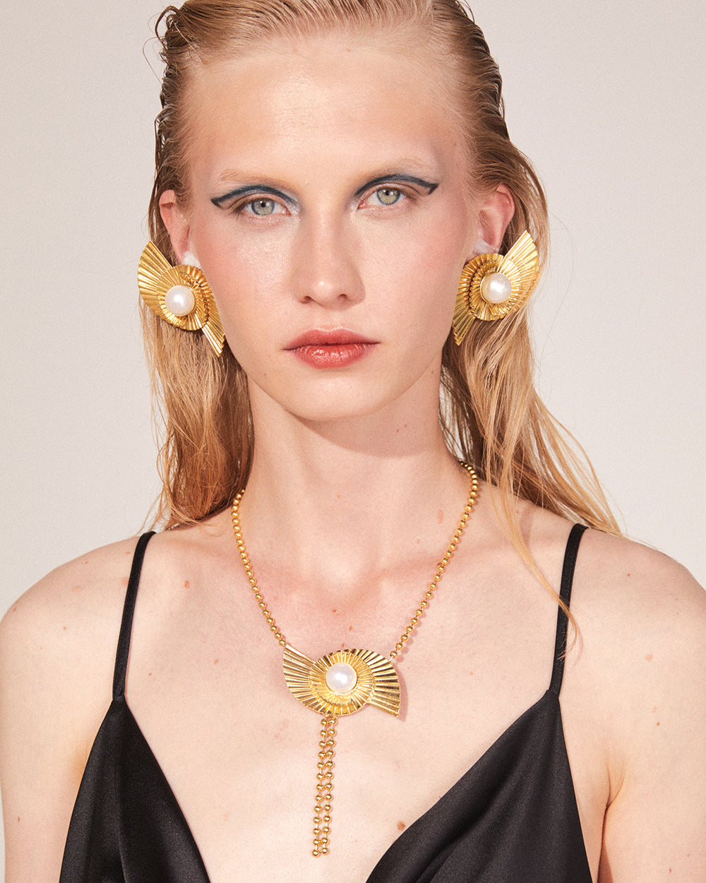 SPIRAL NECKLACE