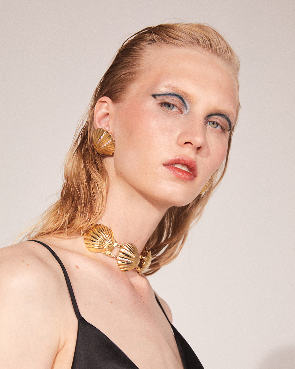 NUCLEUS SCALLOPS EARRINGS